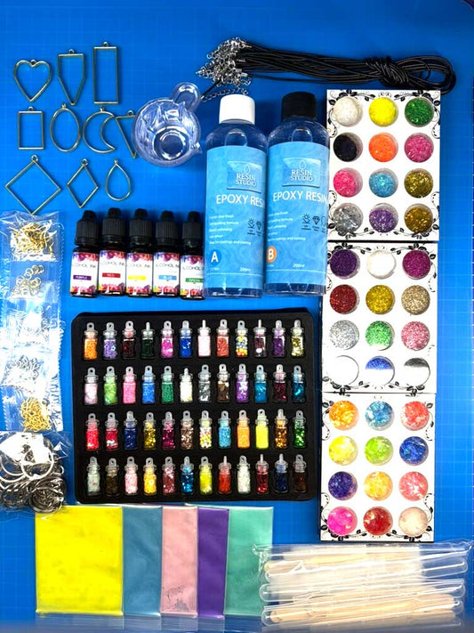 Resin Studio Craft Resin Starter Kit image 1